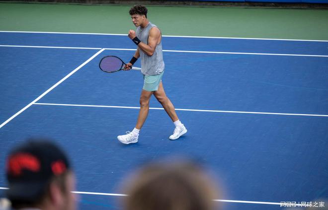 持球队领袖 持球队领袖