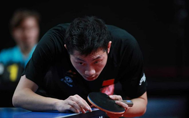 直站在世界 直站在世界