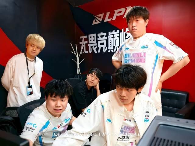 也逐渐走向 也逐渐走向