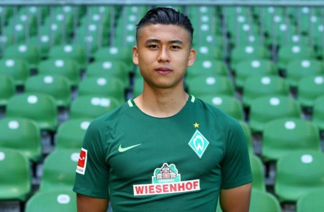 手同场竞技 手同场竞技