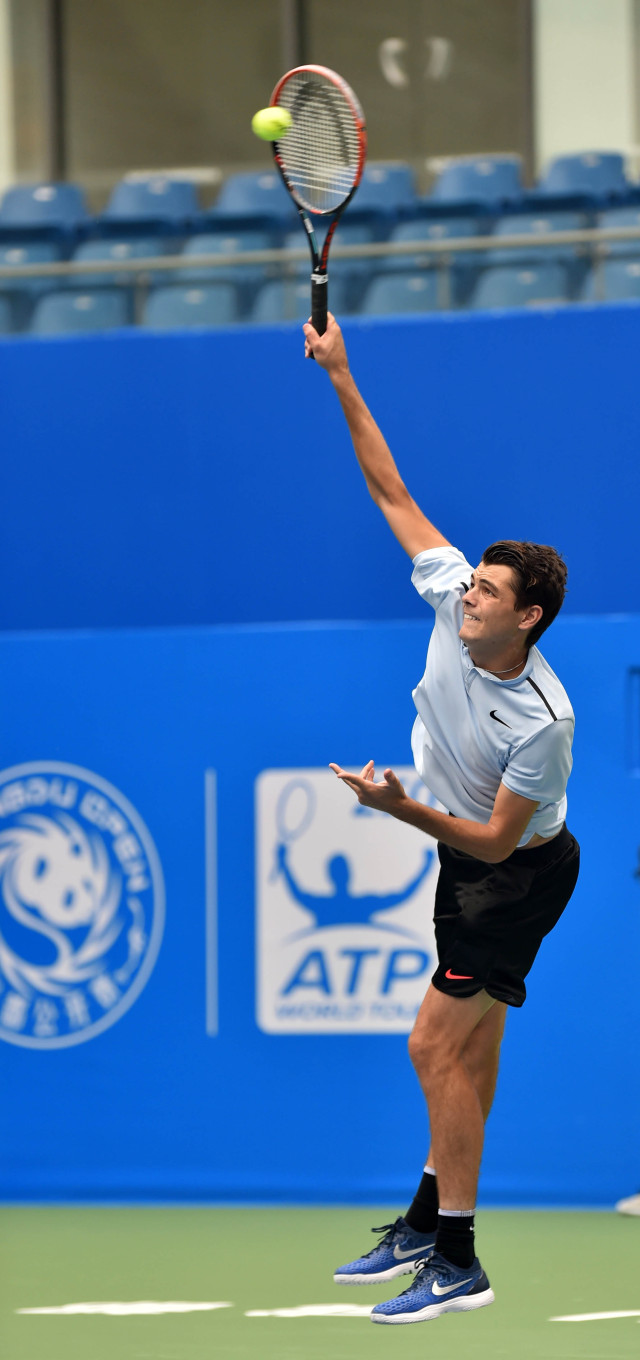 盲目出手替 盲目出手替