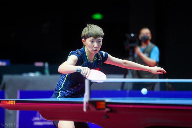 库里连续几 库里连续几