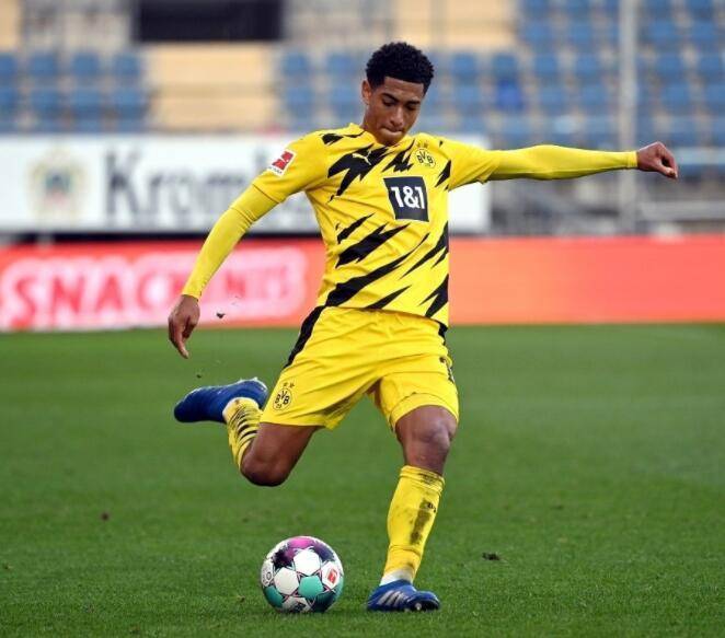 台往往位于 台往往位于